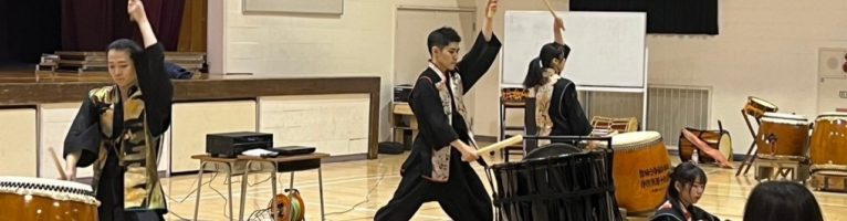 演奏報告：滝合小学校 シバカフェ